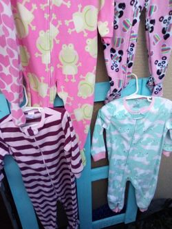 Girl onesies size 2 $6 each
