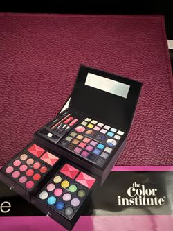The Color Institute Ultimate Jewel Cosmetics Case (78-piece) - an all-in-one portable makeup case