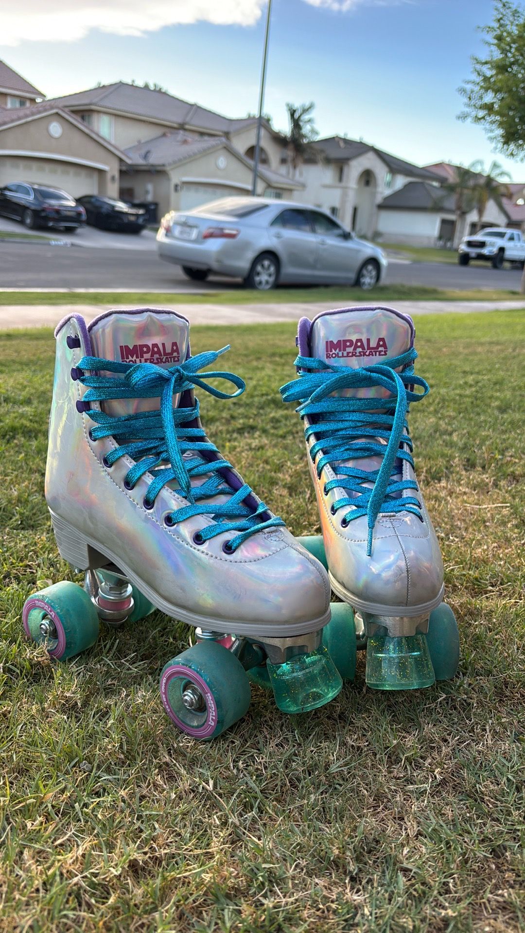 Impala Holographic Roller Skates