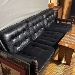 Awesome Vintage Couch 