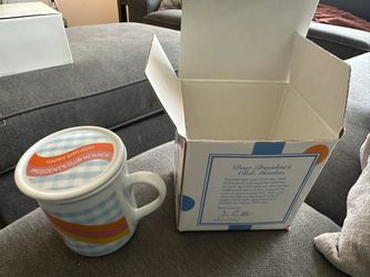 Vintage AVON Sales Rep Gift Presidents Club Covered Mug-Unique!