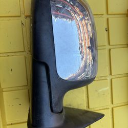 2001 GMC Yukon RH Side mirror