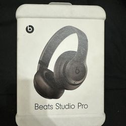 Beats Studio Pro 