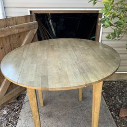 Counter Height Table And Chairs 