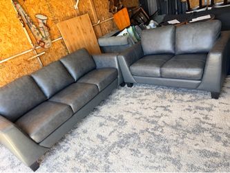 American Furniture 2-Piece Living Room Set — Dark Gray