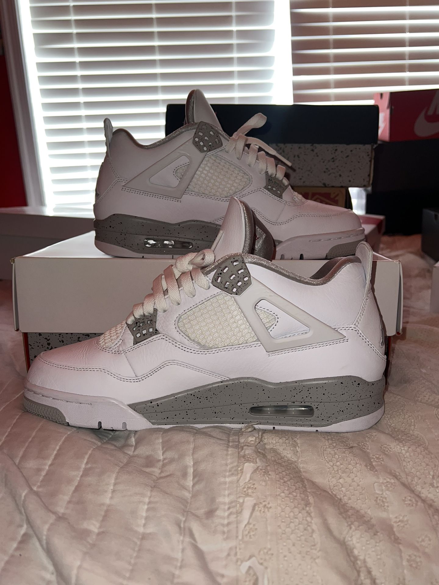 Air Jordan 4 White oreo