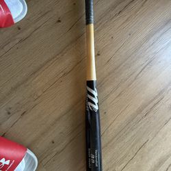 Marucci Wood Youth Bat Size 28