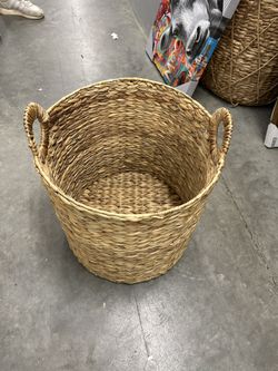 Wicker Style Hamper Basket 