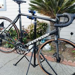 Cannondale Synapse Gravel Roadbike Size 58cm XL shimano 105 22 Speeds Like New..
