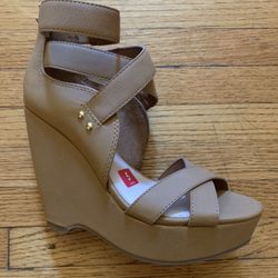 Bar III Tan Wedges