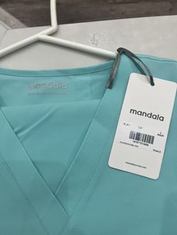 Women’s Scrubs