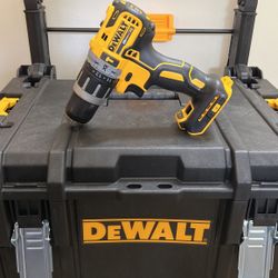 DeWalt 20V Max XR Brushless Motor Cordless Hammer Drill / Driver Hammerdrill 