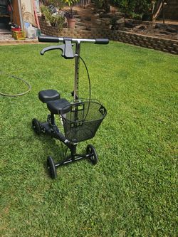 Roscoe Medical Knee Scooter