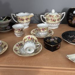 Tea Set Nick Nacks