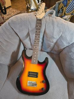 Raptor 3/4 Size Kids Mini Electric Guitar (Sunburst)