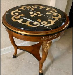 GORGEOUS MAITLAND SMITH ROUND HIGH END MARBLE TABLE