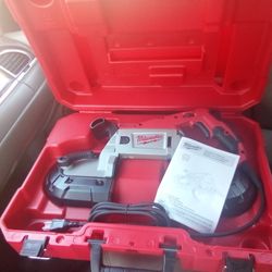 MILWAUKEE DEEP CUT BAND SAW KIT