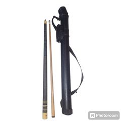 Players Cue Green 58in Pool Cue 2 Piece Screw, Vintage with Black Leather Case