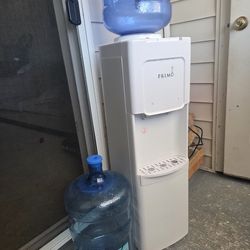 PRIMO Water Dispenser + 2 water jugs