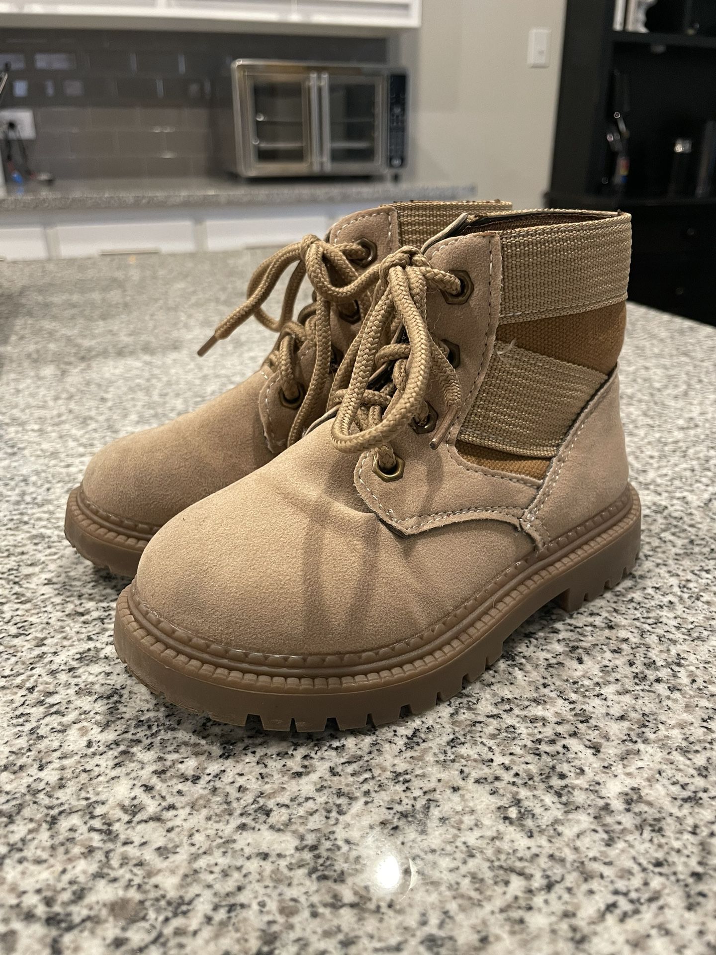 Toddler Size 9 Combat Boots / Work Boots