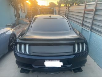 Mustang carbon fiber trunk