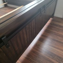 Queen Size Wooden Farm Bed Frame 