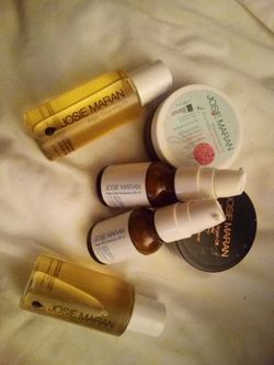 Josie maran