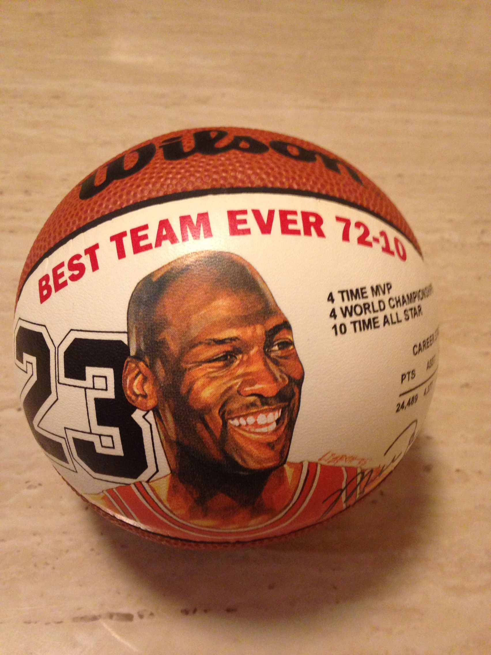 Michael Jordan Mini Basketball