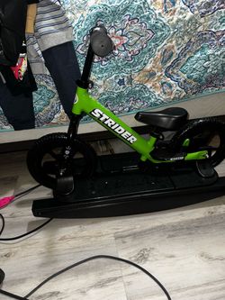 Strider bike with balance pad