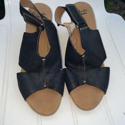 Clarks Wedge Sandals Sz 10