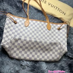 Louis Vuitton Never full MM Used