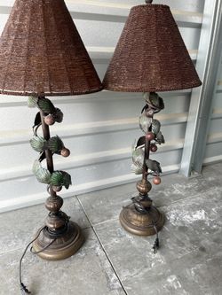 2 Lamps 
