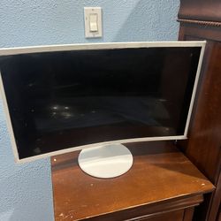 Samsung 32 inch Curved Led minitor 