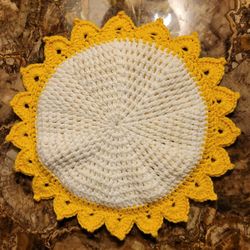 Crocheted daisy Potholder.  10" Double Thickness Made With 100% Cotton Yarn