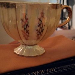 Vintage Royal Sealy 