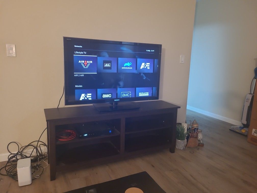 Free. Sony 46 inch bravia t v 240 hertz