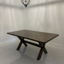 72” Dining Table Rooms To Go (TABLE ONLY)