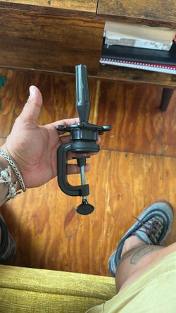 Mannequin Head Clamp