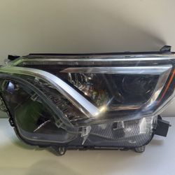 2016 2017 2018  TOYOTA RAV4 HEADLIGHT  LEFT LH DRIVER SIDE  HALOGEN OEM
