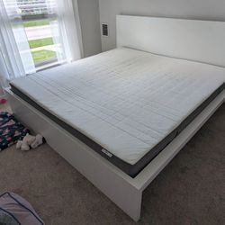 IKEA Bed Master King Size + Frame