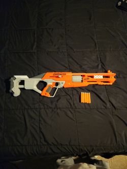 Nerf Accustrike Alphahawk with matching darts