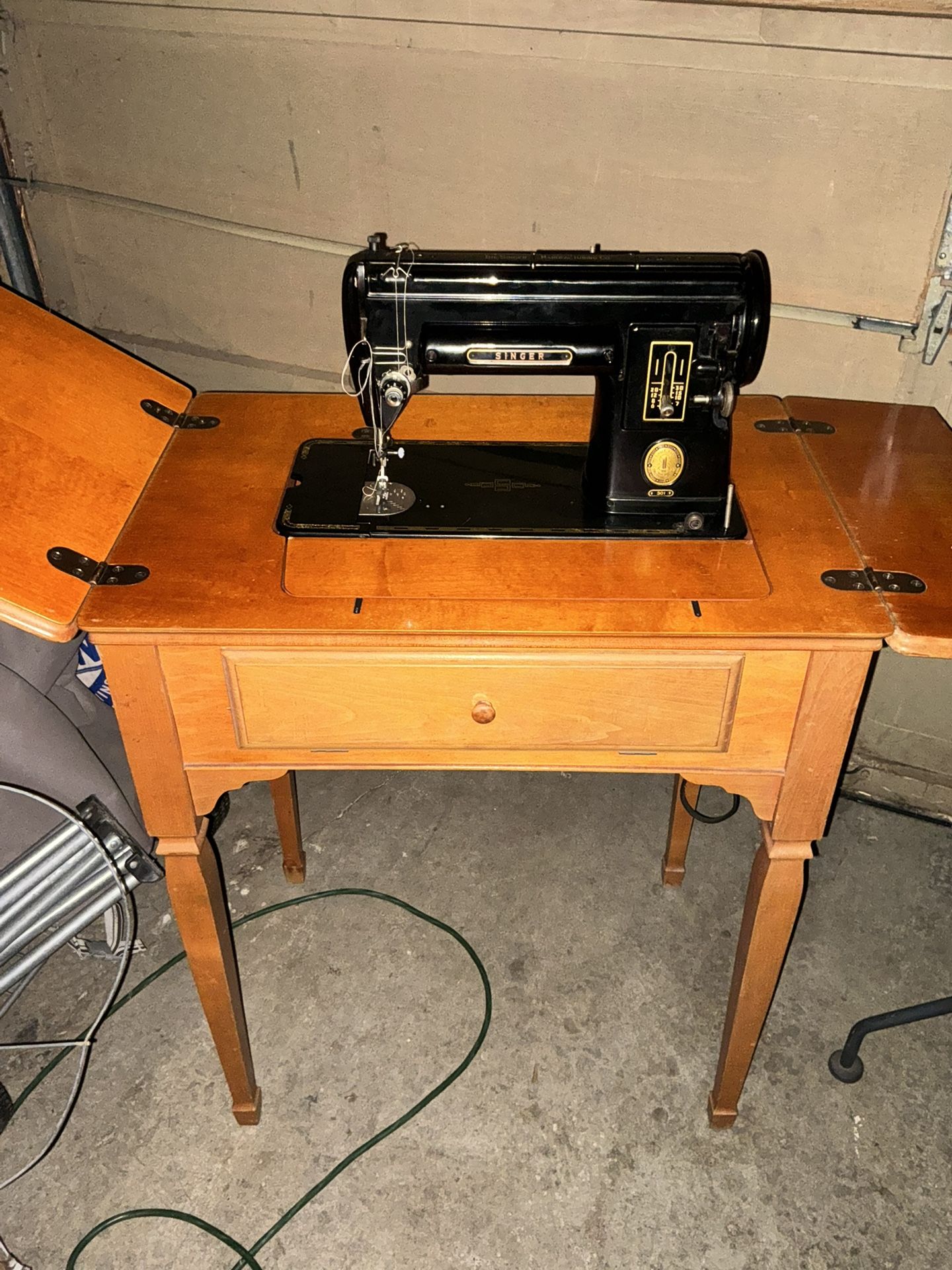 singer 301 Sewing Machine
