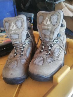 Women's hiking boots 8.5