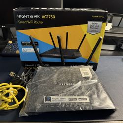 Netgear Nighthawk AC1750 Model R6700 Smart Dual Band WiFi Router