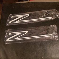 BRAND NEW GM Z71 TRUCK EMBLEMS