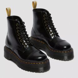 Like New Doc Martens Black Motorcycle Lace Up Ankle Boots Platform Size EE 38 US 7-7.5
