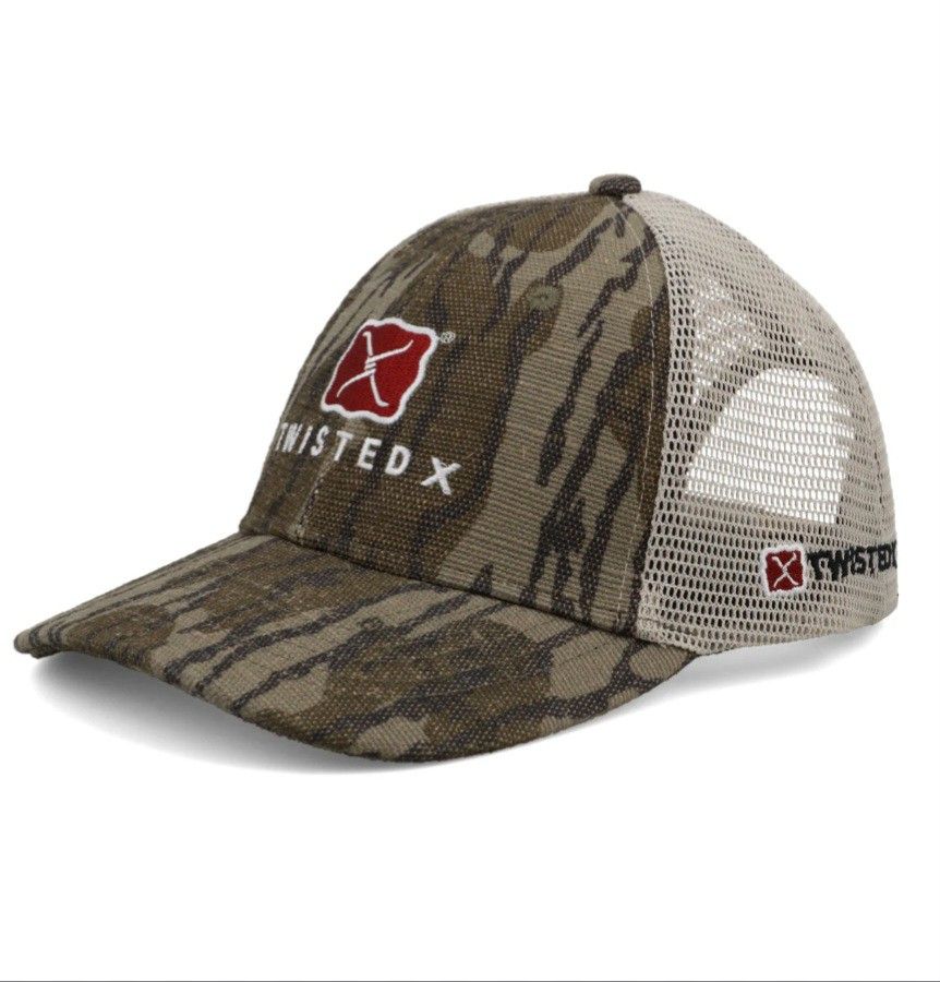 Camo Twisted X Buckle Cap