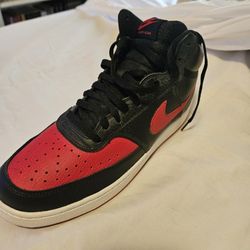 Nike Air Jordan 1.5 Bred Mids. 10.5