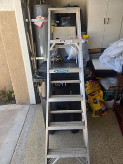 KELLER SIX FOOT STEP LADDER