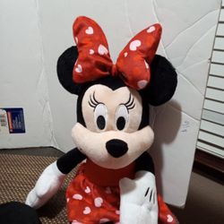 Mickey And Minnie Mouse 
